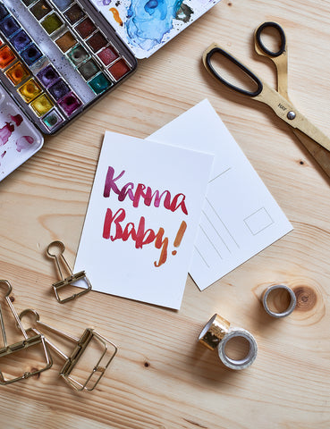 Postkarte "Karma Baby" - Brush Lettering